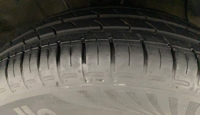 2019 Hyundai GRAND I10 NIOS SPORTZ AMT 1.2 KAPPA VTVT, Petrol, Automatic, 27,674 km, Right Front Tyre Tread