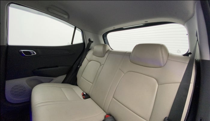 2019 Hyundai GRAND I10 NIOS SPORTZ AMT 1.2 KAPPA VTVT, Petrol, Automatic, 27,674 km, Right Side Rear Door Cabin
