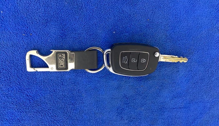 2019 Hyundai GRAND I10 NIOS SPORTZ AMT 1.2 KAPPA VTVT, Petrol, Automatic, 27,674 km, Key Close Up