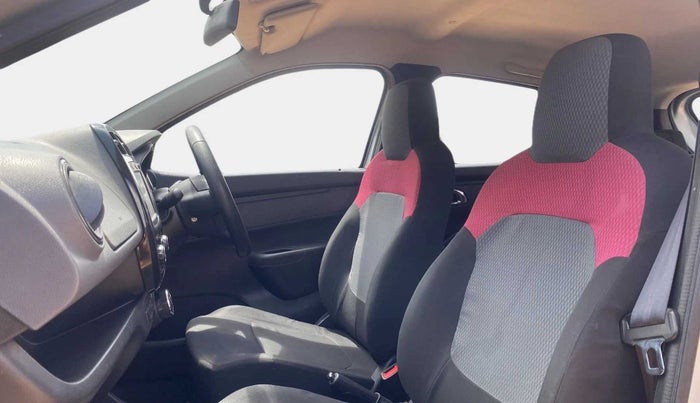 2018 Renault Kwid RXT 1.0 AMT (O), Petrol, Automatic, 16,242 km, Right Side Front Door Cabin