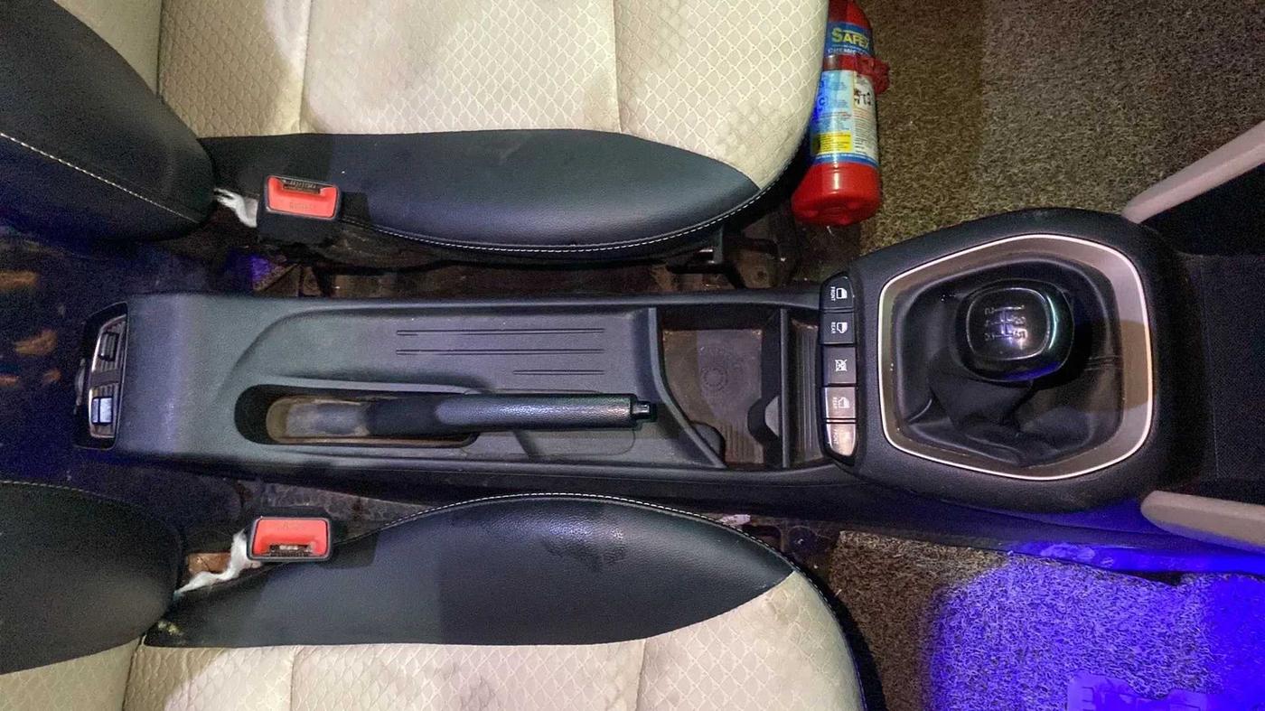 2019 Hyundai NEW SANTRO SPORTZ CNG, CNG, Manual, 74,267 km, Gear Lever