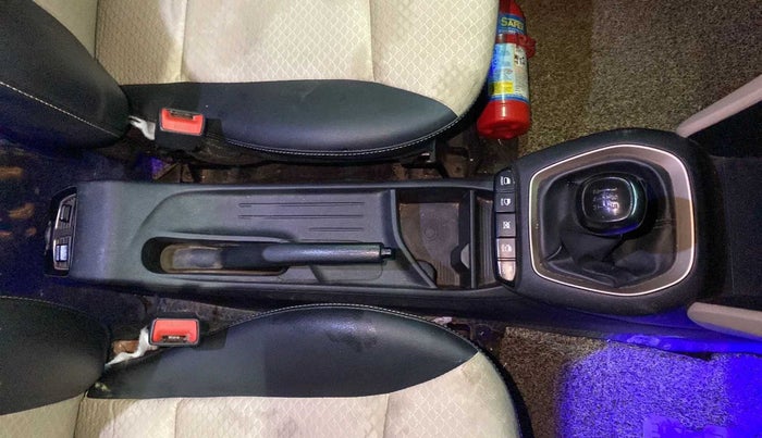 2019 Hyundai NEW SANTRO SPORTZ CNG, CNG, Manual, 74,267 km, Gear Lever