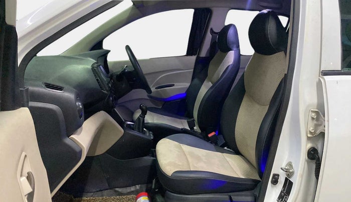 2019 Hyundai NEW SANTRO SPORTZ CNG, CNG, Manual, 74,267 km, Right Side Front Door Cabin
