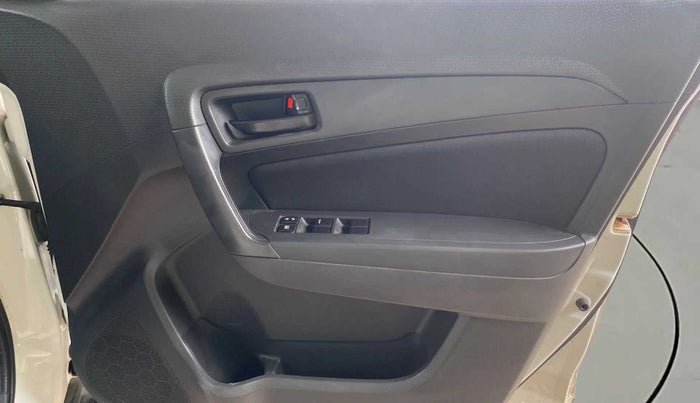 2016 Maruti Vitara Brezza VDI (O), Diesel, Manual, 97,237 km, Driver Side Door Panels Control