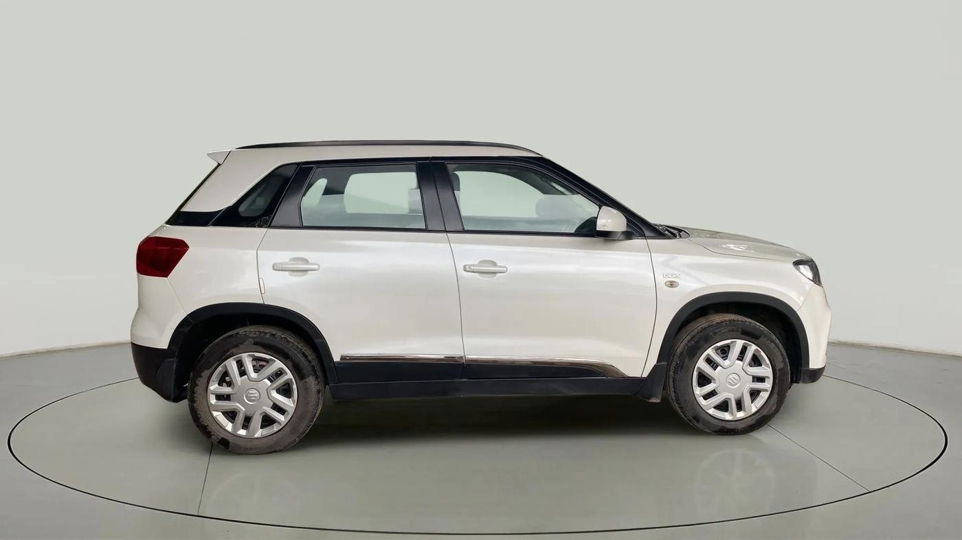 2016 Maruti Vitara Brezza VDI (O), Diesel, Manual, 97,237 km, Right Side View