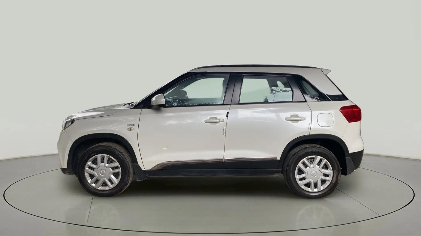 2016 Maruti Vitara Brezza VDI (O), Diesel, Manual, 97,237 km, Left Side