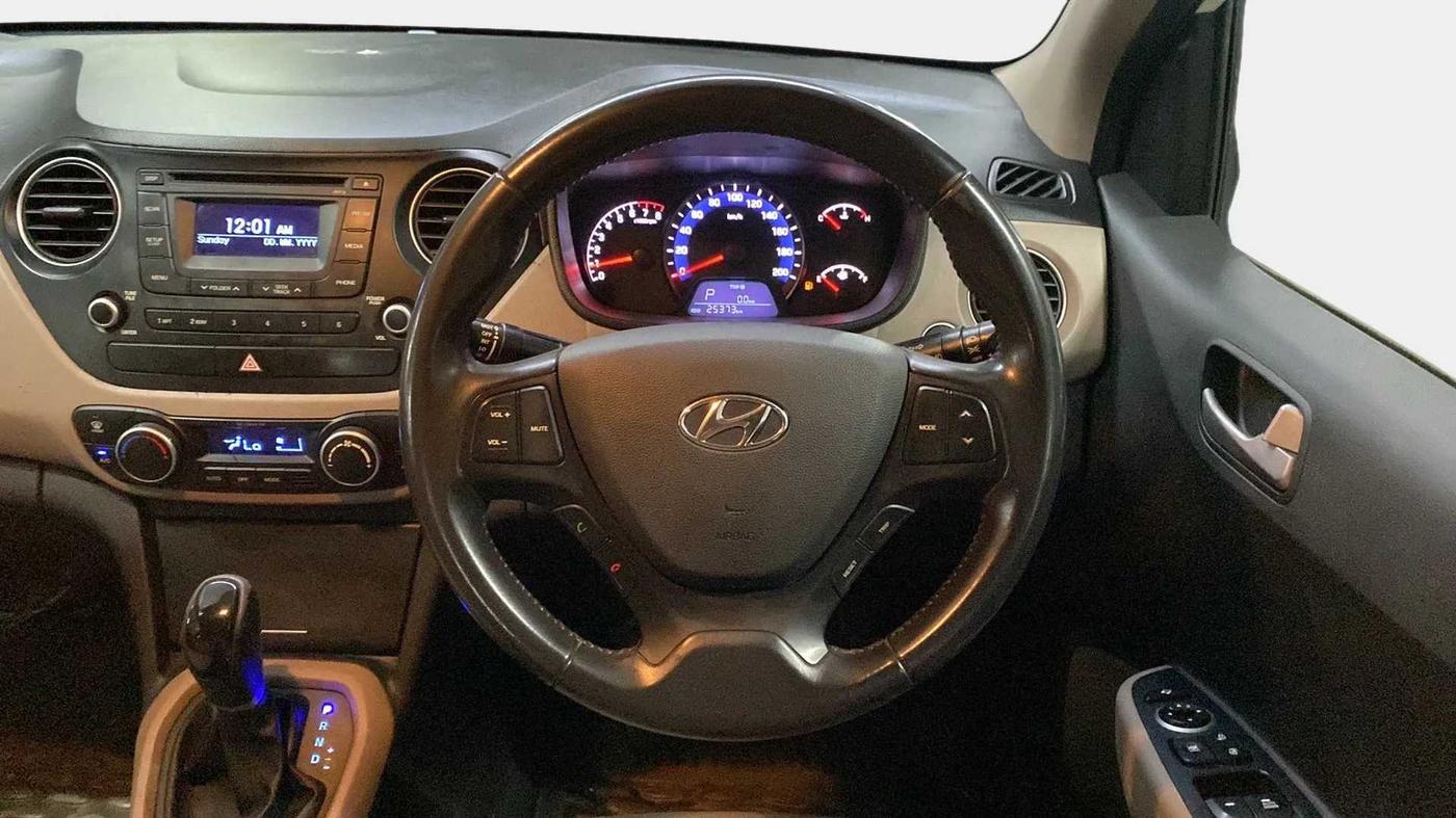 2014 Hyundai Xcent SX AT 1.2 (O), Petrol, Automatic, 25,787 km, Steering Wheel Close Up