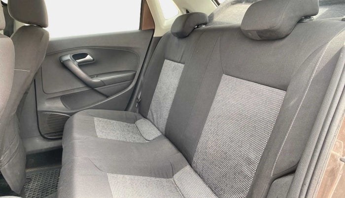 2016 Volkswagen Polo COMFORTLINE 1.2L, Petrol, Manual, 92,323 km, Right Side Rear Door Cabin