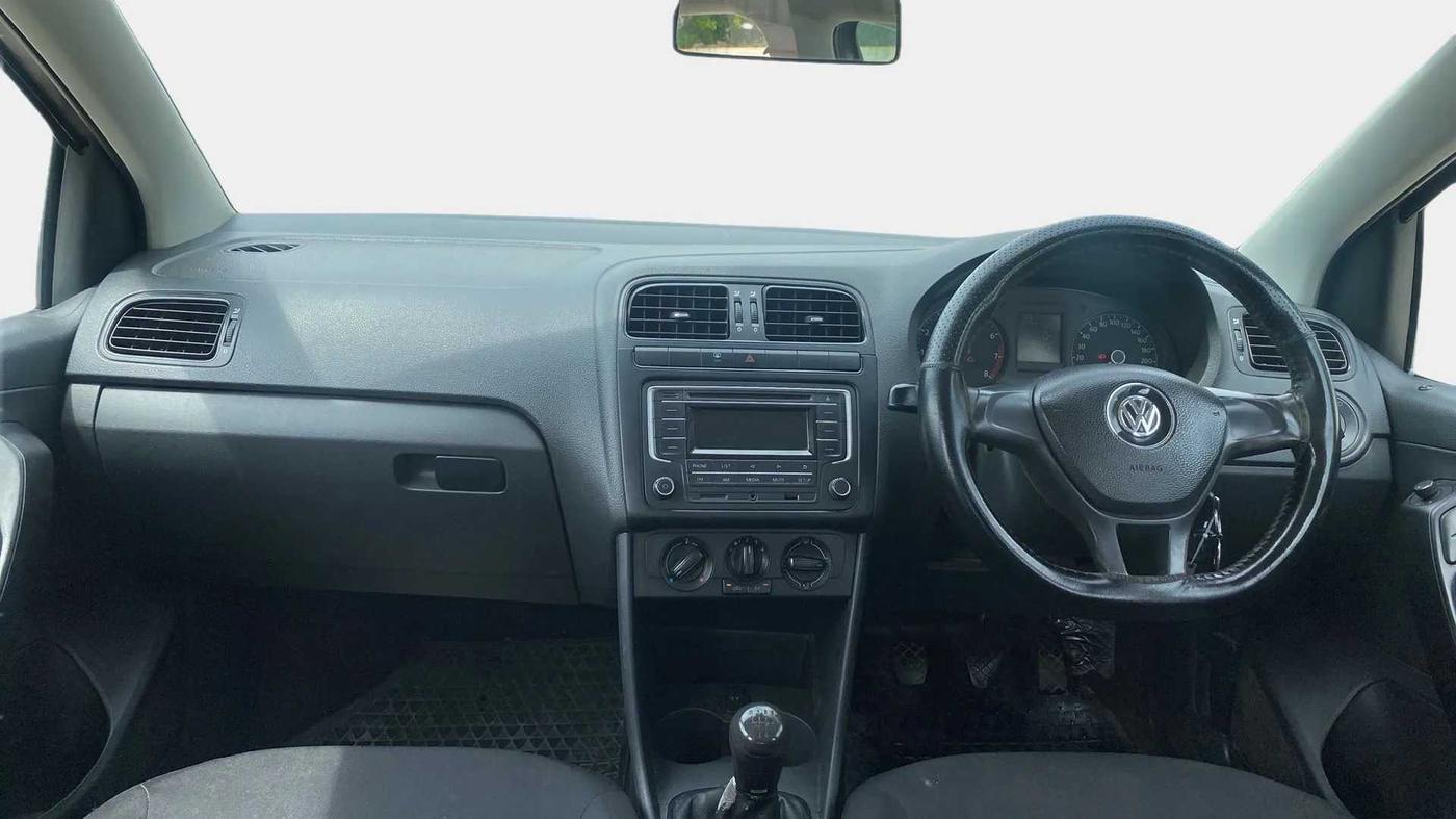 2016 Volkswagen Polo COMFORTLINE 1.2L, Petrol, Manual, 92,323 km, Dashboard