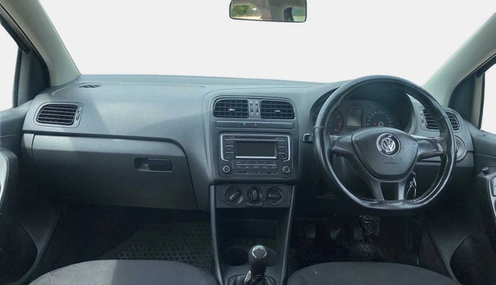 2016 Volkswagen Polo COMFORTLINE 1.2L, Petrol, Manual, 92,323 km, Dashboard