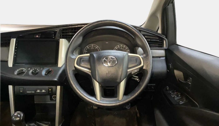 2016 Toyota Innova Crysta 2.4 GX 8 STR, Diesel, Manual, 49,755 km, Steering Wheel Close Up