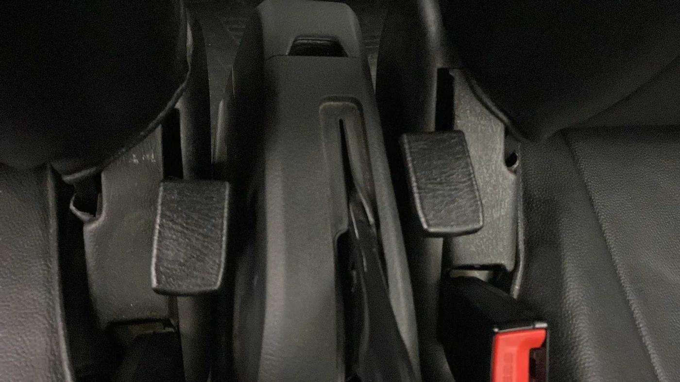 2022 Maruti Eeco 5 STR AC CNG, CNG, Manual, 7,858 km, Driver Side Adjustment Panel