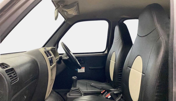 2022 Maruti Eeco 5 STR AC CNG, CNG, Manual, 7,858 km, Right Side Front Door Cabin