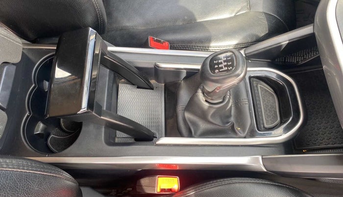 2020 Tata Harrier XT 2.0L KRYOTEC, Diesel, Manual, 20,426 km, Gear Lever