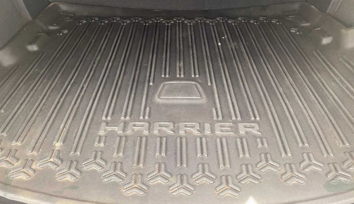 2020 Tata Harrier XT 2.0L KRYOTEC, Diesel, Manual, 20,426 km, Boot Inside