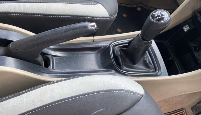 2018 Maruti Ciaz SIGMA 1.4 MT PETROL, Petrol, Manual, 51,795 km, Gear Lever