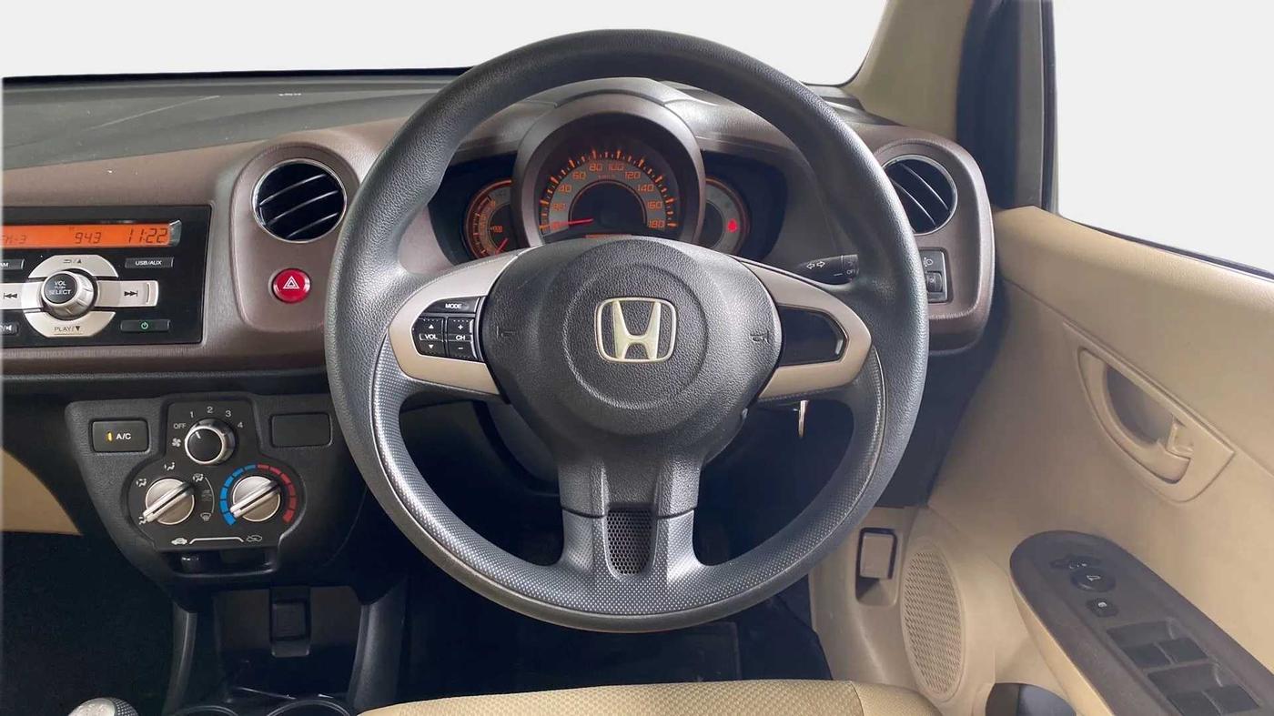 2013 Honda Brio S MT, Petrol, Manual, 35,907 km, Steering Wheel Close Up