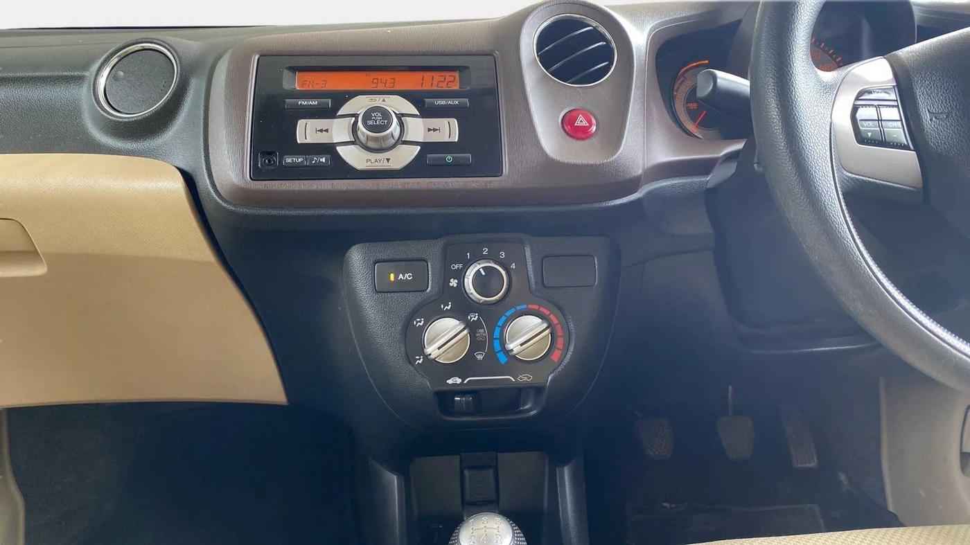 2013 Honda Brio S MT, Petrol, Manual, 35,907 km, Air Conditioner