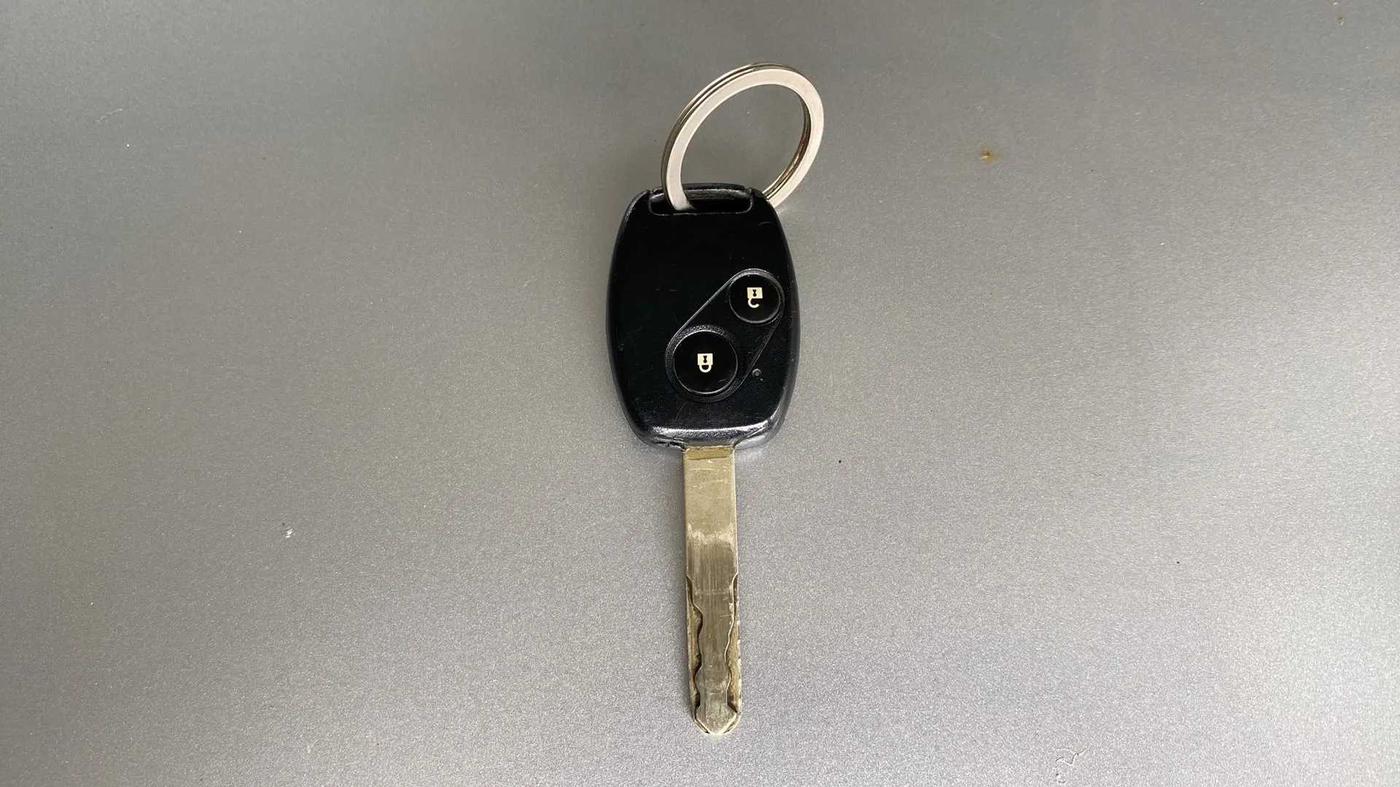 2013 Honda Brio S MT, Petrol, Manual, 35,907 km, Key Close Up
