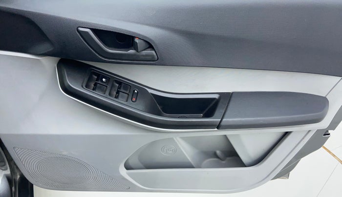 2021 Tata Tiago XT PETROL, Petrol, Manual, 13,447 km, Driver Side Door Panels Control