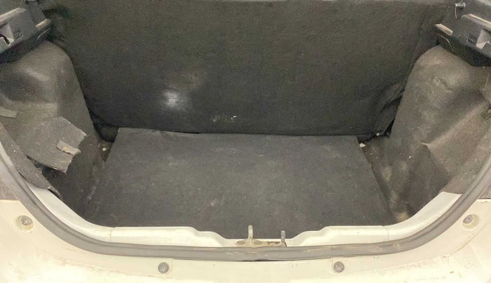 2022 Tata Tiago XT (O) PETROL, Petrol, Manual, 7,821 km, Boot Inside