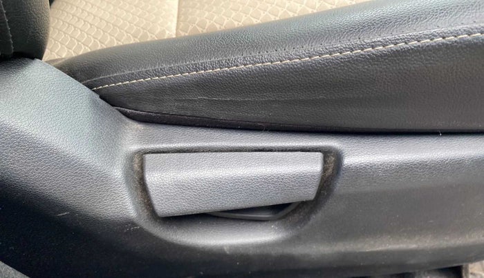 2019 Hyundai NEW SANTRO SPORTZ AMT, Petrol, Automatic, 29,408 km, Driver Side Adjustment Panel