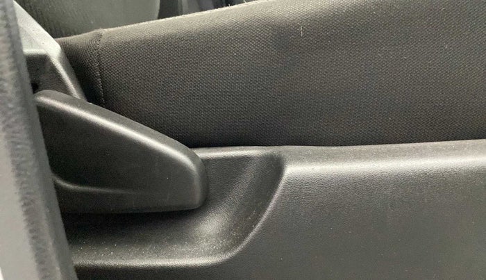 2019 Datsun Redi Go A, Petrol, Manual, 23,500 km, Driver Side Adjustment Panel