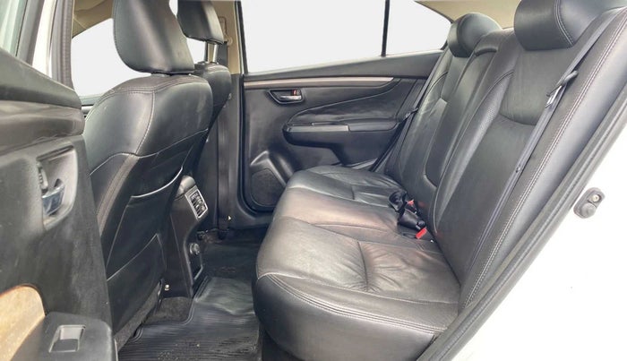 2016 Maruti Ciaz ZXI+, Petrol, Manual, 68,353 km, Right Side Rear Door Cabin