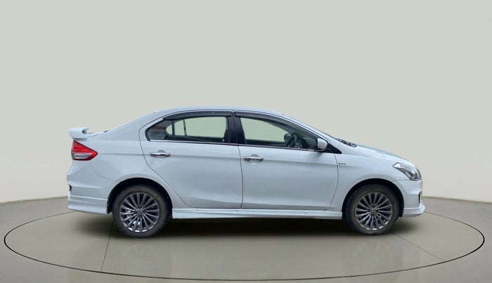 2016 Maruti Ciaz ZXI+, Petrol, Manual, 68,353 km, Right Side
