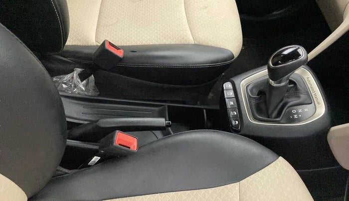 2018 Hyundai NEW SANTRO MAGNA AMT, Petrol, Automatic, 22,840 km, Gear Lever