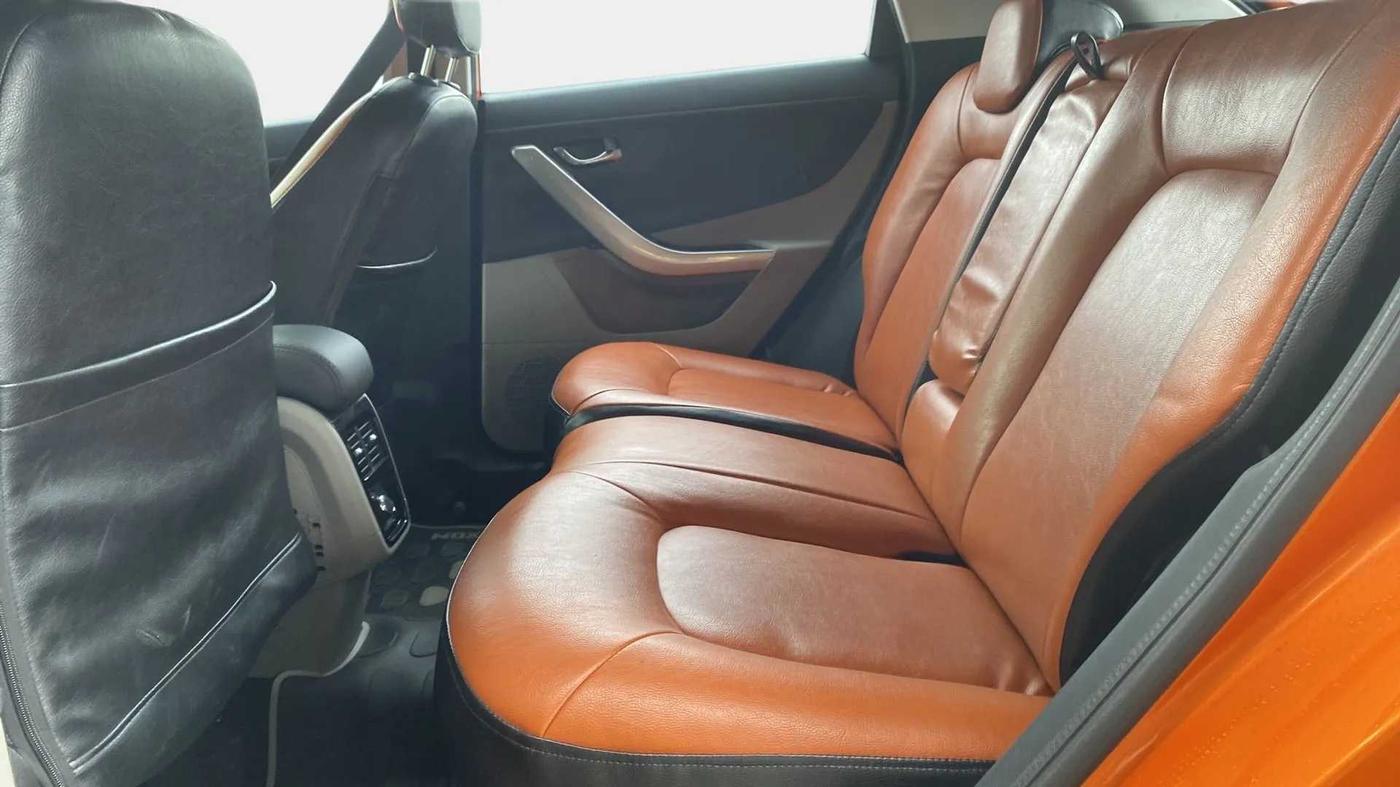 2019 Tata NEXON XZA PLUS PETROL DUAL TONE, Petrol, Automatic, 28,985 km, Right Side Rear Door Cabin