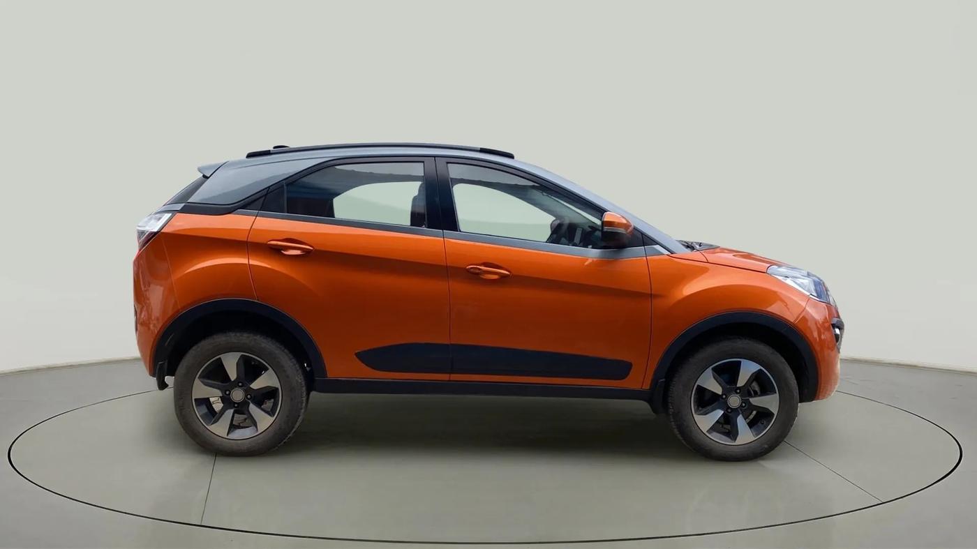 2019 Tata NEXON XZA PLUS PETROL DUAL TONE, Petrol, Automatic, 28,985 km, Right Side