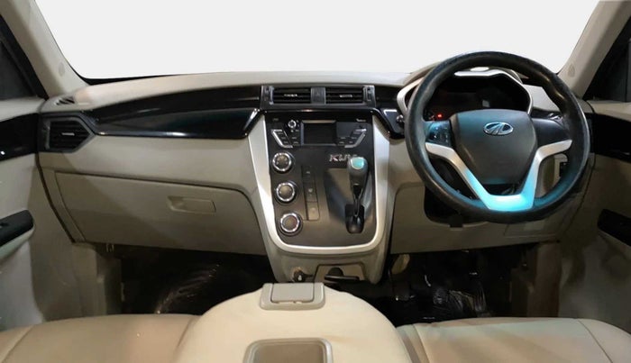 2017 Mahindra Kuv100 K6 PLUS D 6 STR, Diesel, Manual, 71,683 km, Dashboard