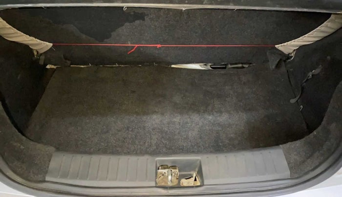 2017 Mahindra Kuv100 K6 PLUS D 6 STR, Diesel, Manual, 71,683 km, Boot Inside