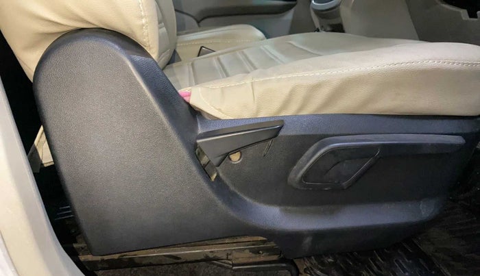 2017 Mahindra Kuv100 K6 PLUS D 6 STR, Diesel, Manual, 71,683 km, Driver Side Adjustment Panel