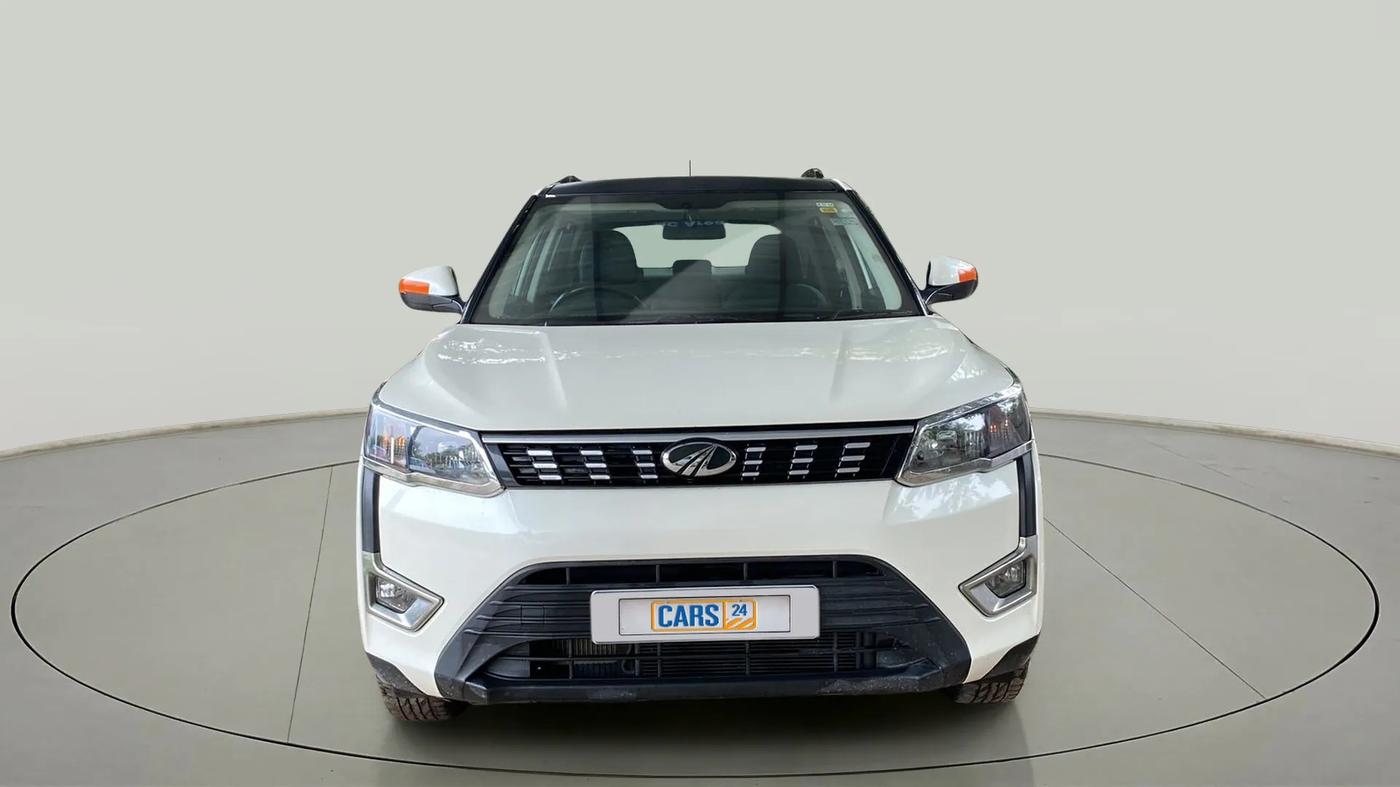 2021 Mahindra XUV300 W6 1.5 DIESEL, Diesel, Manual, 40,159 km, Front