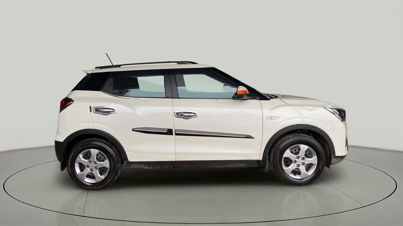 2021 Mahindra XUV300 W6 1.5 DIESEL, Diesel, Manual, 40,159 km, Back/Rear