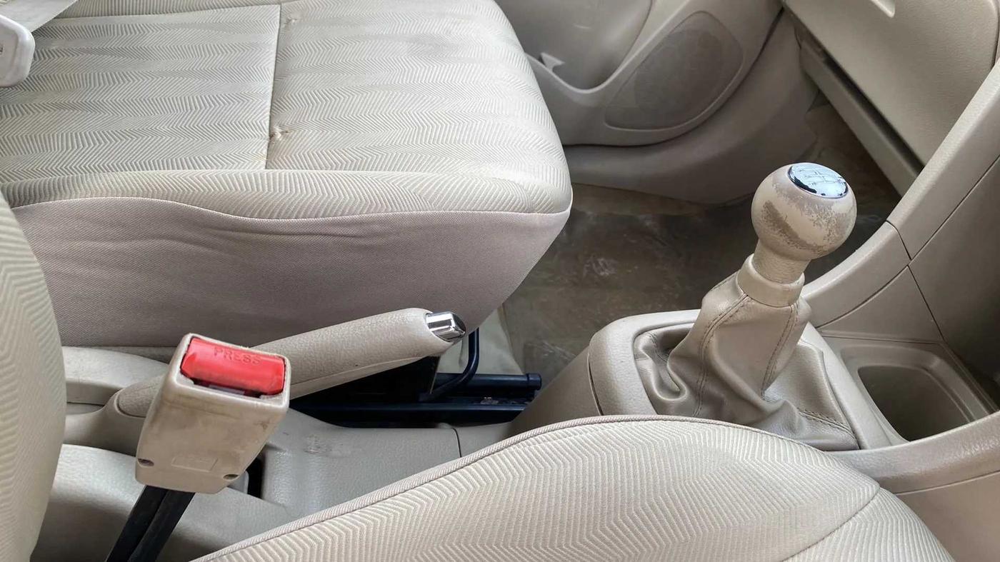 2016 Maruti Ertiga VXI CNG, CNG, Manual, 1,06,743 km, Gear Lever