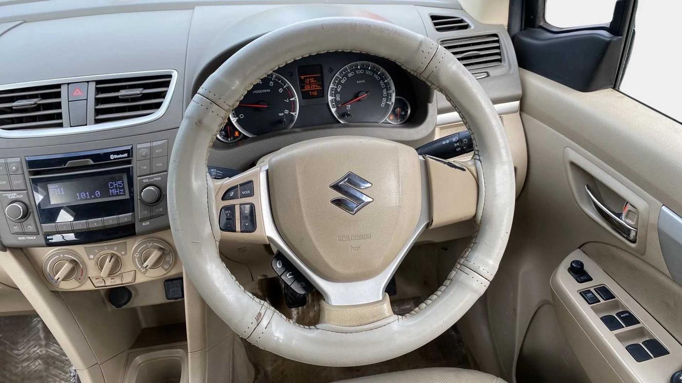 2016 Maruti Ertiga VXI CNG, CNG, Manual, 1,06,743 km, Steering Wheel Close Up