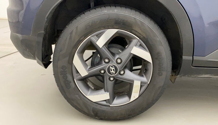 2022 Hyundai VENUE S+ 1.2, Petrol, Manual, 19,284 km, Right Rear Wheel