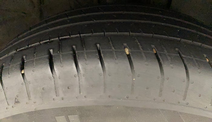 2022 Hyundai VENUE S+ 1.2, Petrol, Manual, 19,284 km, Right Front Tyre Tread