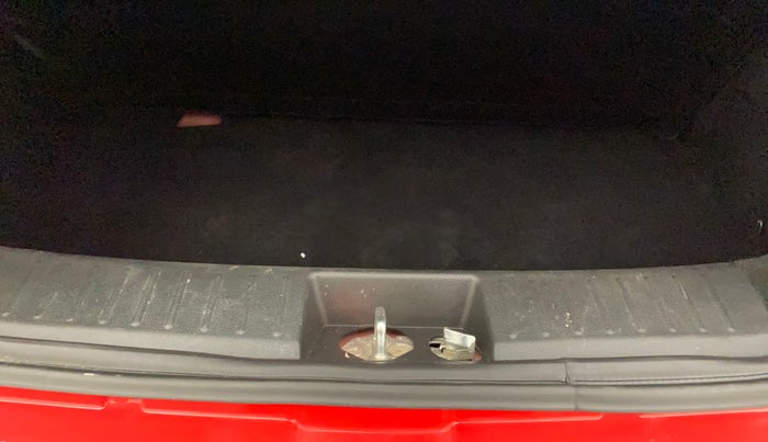 2018 Mahindra KUV 100 NXT K6+ P 6 STR, Petrol, Manual, 55,112 km, Boot Inside