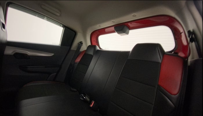 2018 Mahindra KUV 100 NXT K6+ P 6 STR, Petrol, Manual, 55,112 km, Right Side Rear Door Cabin