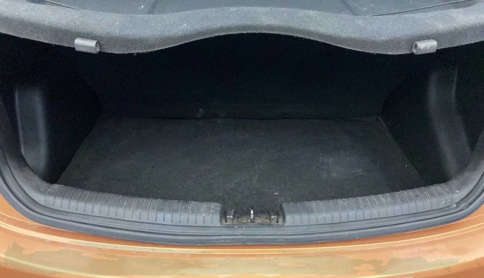 2013 Hyundai Grand i10 SPORTZ 1.2 KAPPA VTVT, Petrol, Manual, 90,285 km, Boot Inside