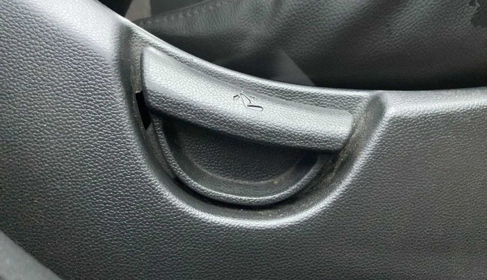 2013 Hyundai Grand i10 SPORTZ 1.2 KAPPA VTVT, Petrol, Manual, 90,285 km, Driver Side Adjustment Panel