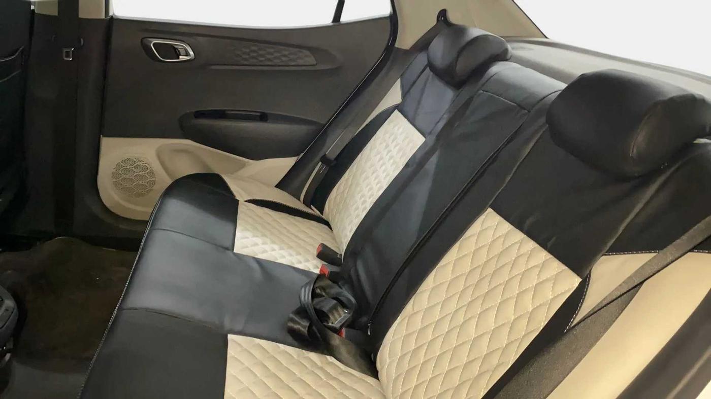 2020 Hyundai AURA SX 1.2, Petrol, Manual, 44,410 km, Right Side Rear Door Cabin