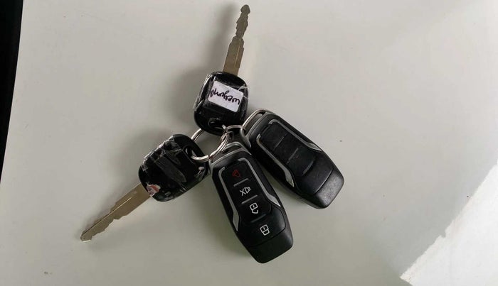 2020 Maruti New Wagon-R LXI CNG 1.0, CNG, Manual, 65,469 km, Key Close Up