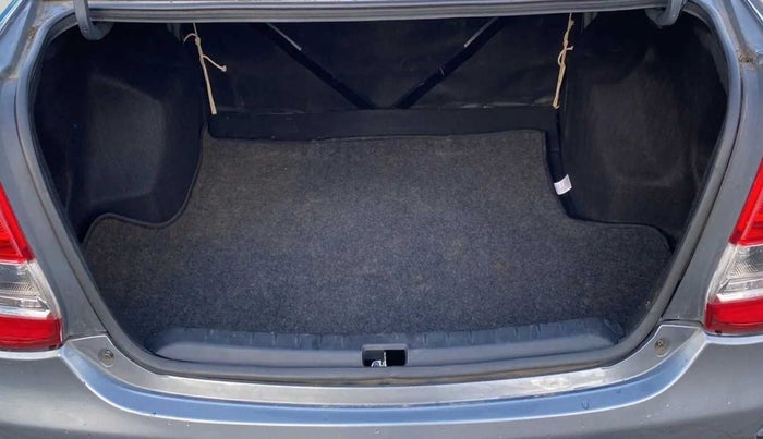 2014 Toyota Etios G, Petrol, Manual, 49,488 km, Boot Inside