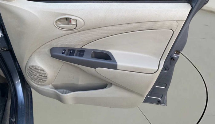 2014 Toyota Etios G, Petrol, Manual, 49,488 km, Driver Side Door Panels Control
