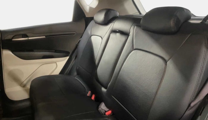 2020 KIA SONET HTX 1.5, Diesel, Manual, 66,780 km, Right Side Rear Door Cabin